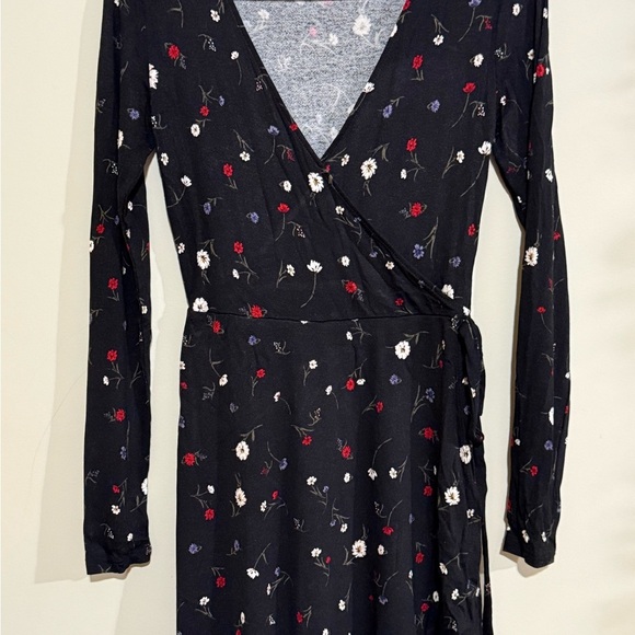Floral Black Wrap Dress Garage - Picture 2 of 4